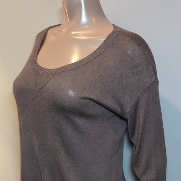 3/$20 Forever 21 Slouchy Pullover Sweater Scoop Neck Dropped Shoulder Viscose - Picture 3 of 9